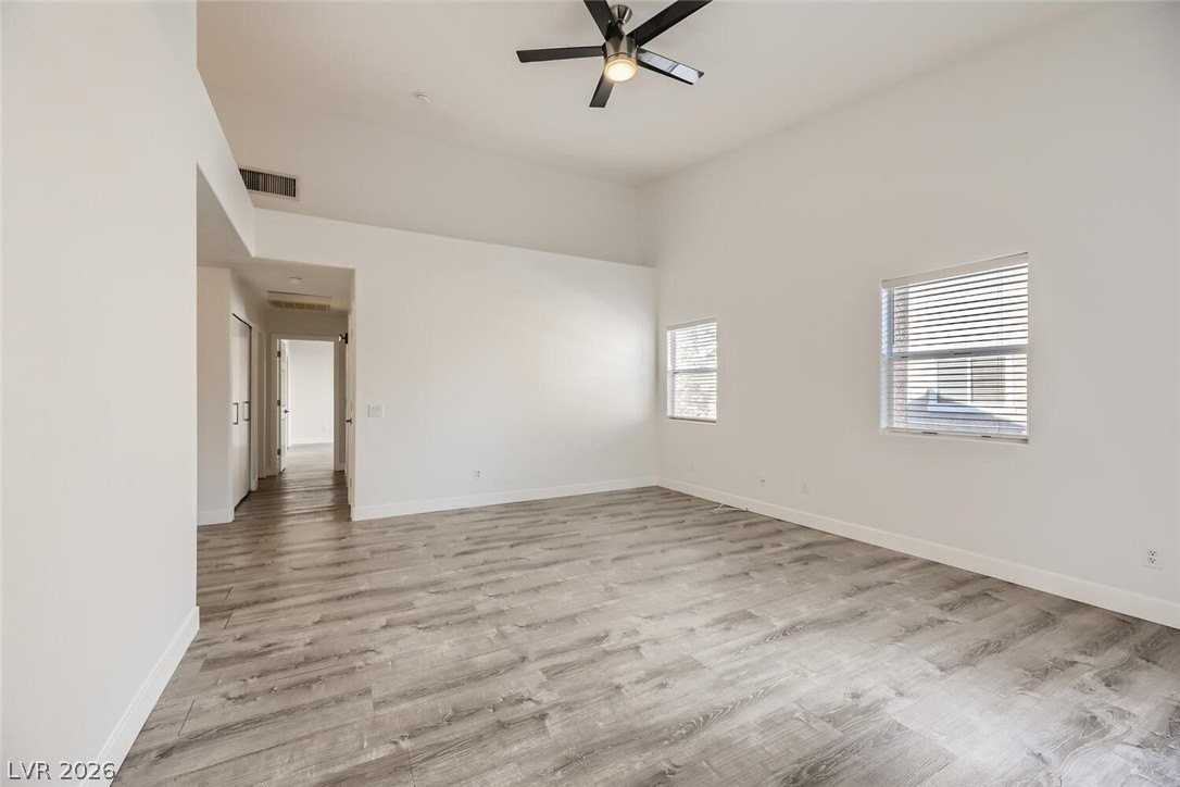 2153 Jasper Bluff St #201 - Photo 3 of 28