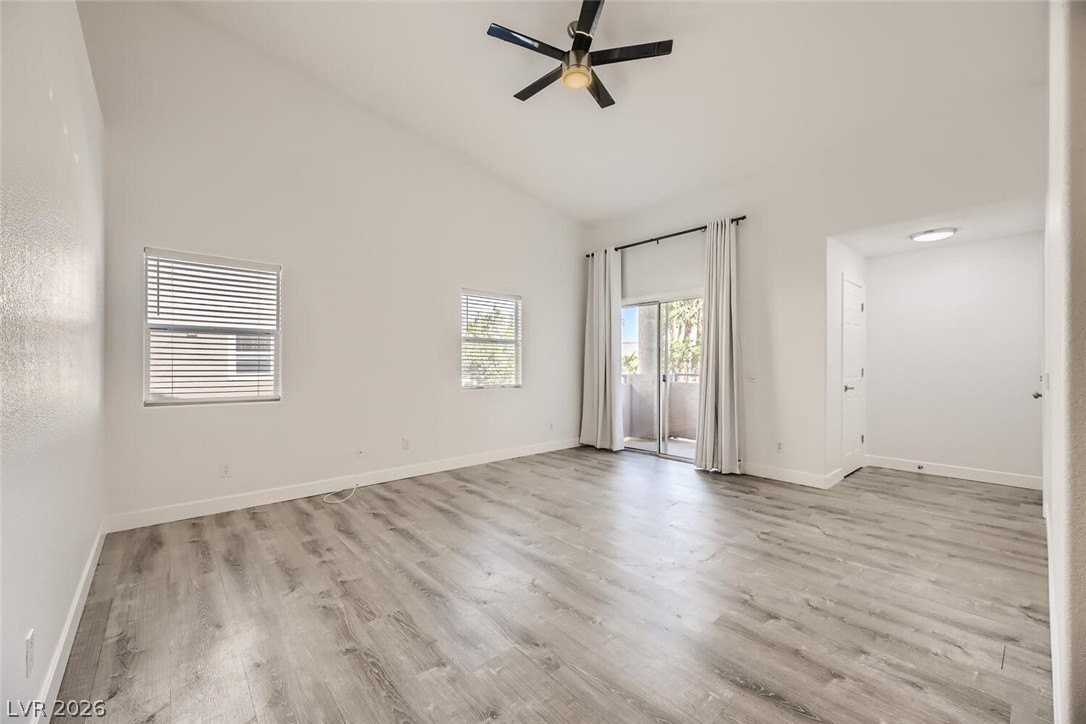 2153 Jasper Bluff St #201 - Photo 6 of 28