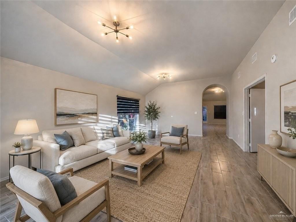 3406 Santa Inez St - Photo 3 of 16