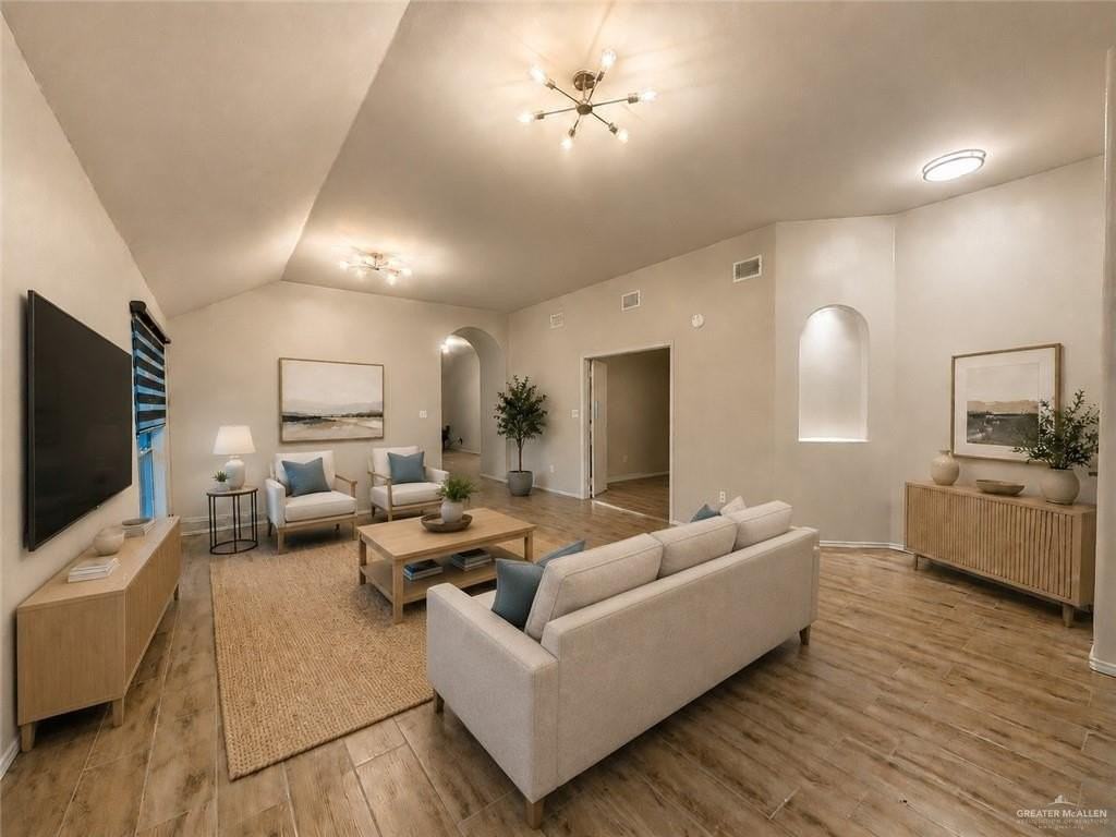 3406 Santa Inez St - Photo 5 of 16