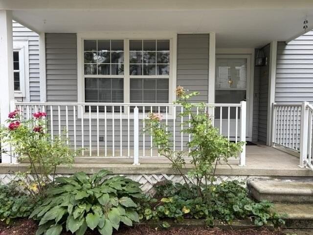 4299 Pine Ridge Ct - Photo 3 of 24
