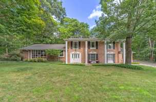 featured image of 34150 Hunters Row