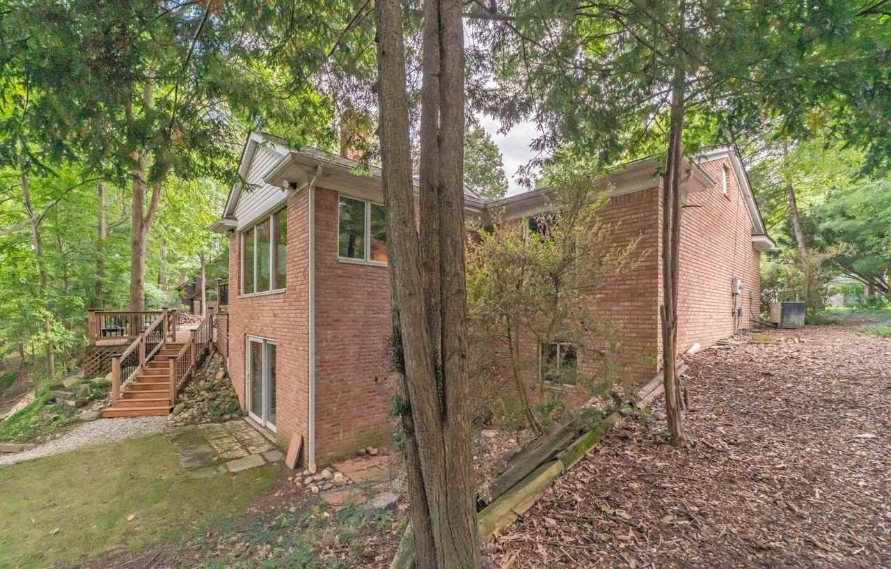 34150 Hunters Row - Photo 3 of 50