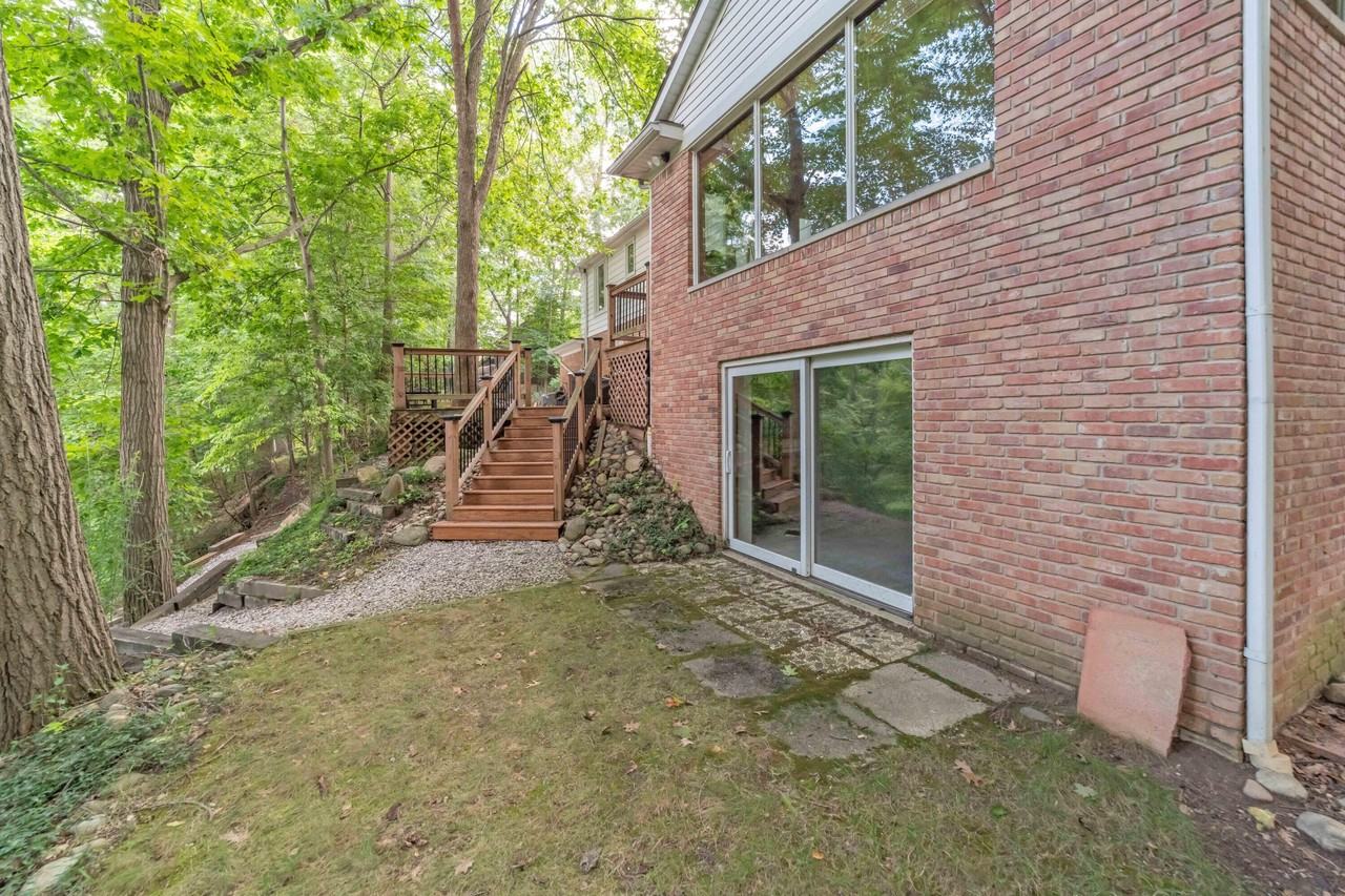 34150 Hunters Row - Photo 4 of 50