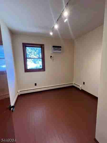 64 Clifton Blvd - Photo 4 of 15