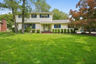 54 Canterbury Dr - Photo 1 of 1