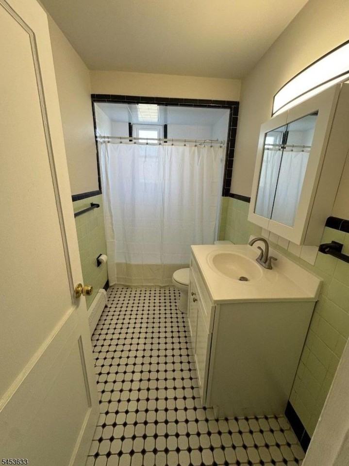 106 Mount Pleasant Ave - Photo 5 of 10
