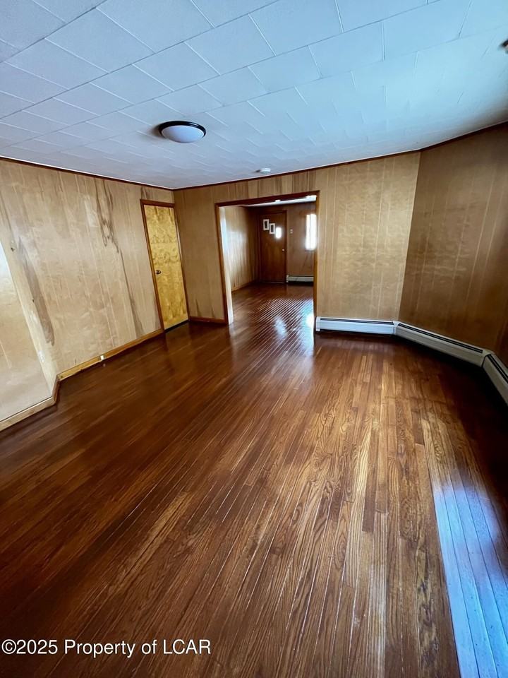 326 W Main St - Photo 6 of 11