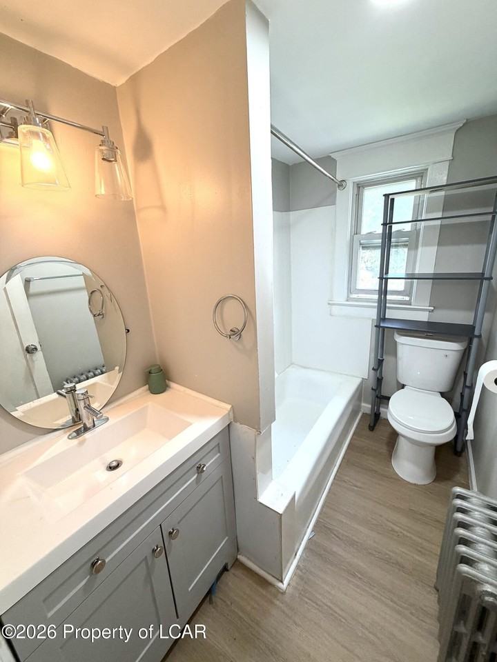 5 Lawrence St #A - Photo 4 of 6