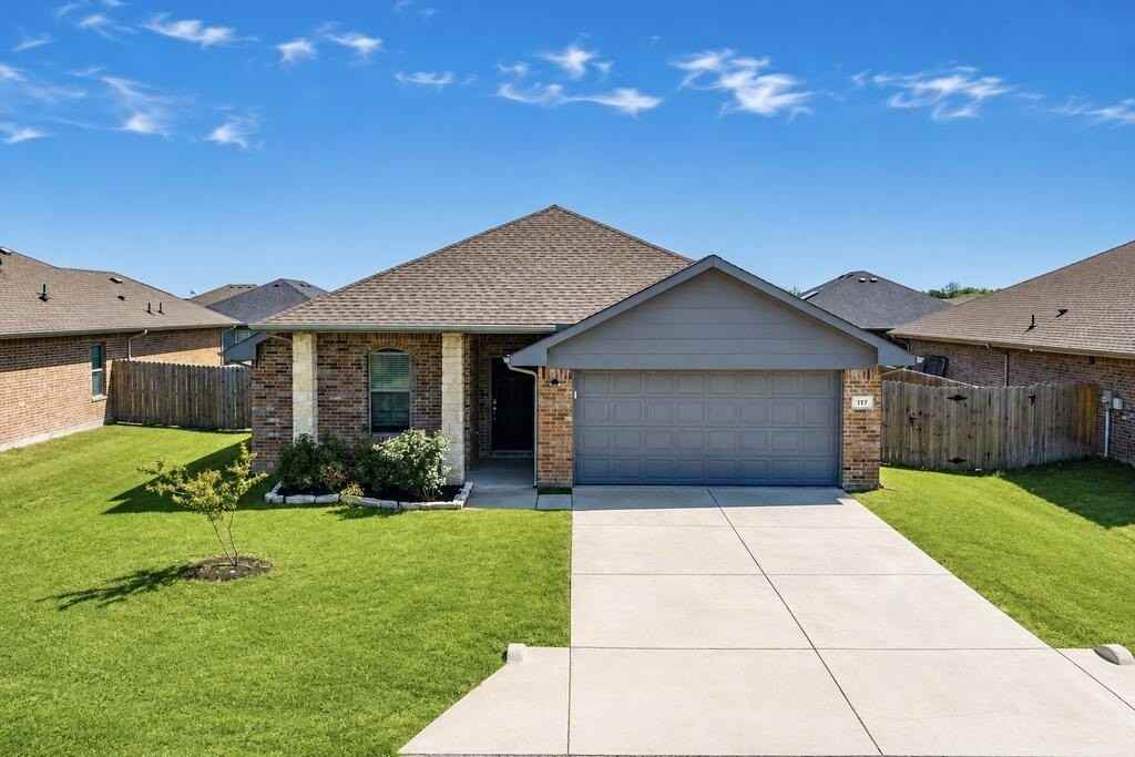 117 Willowbend Loop - Photo 2 of 26