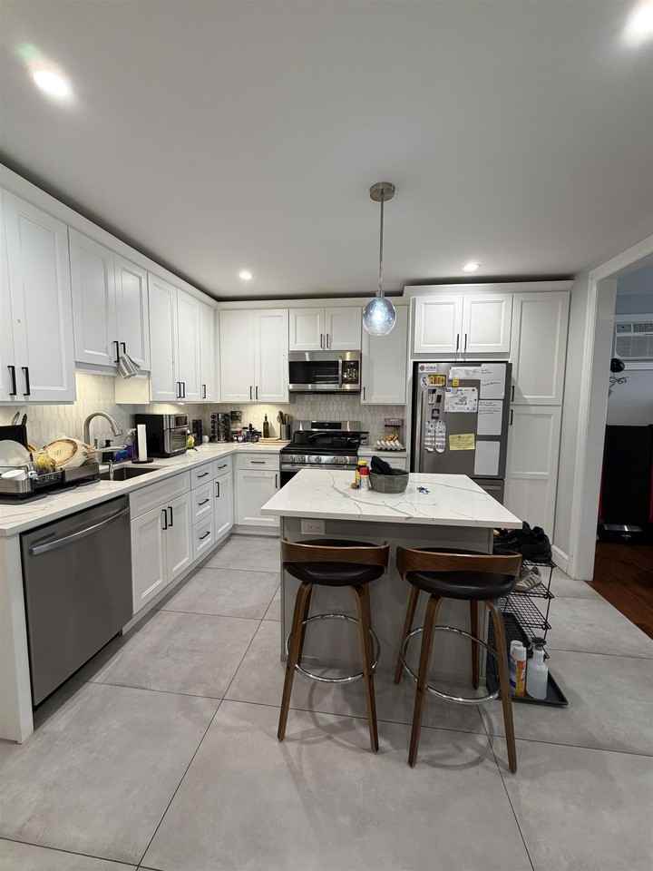 195 Hutton St #1 - Photo 5 of 15