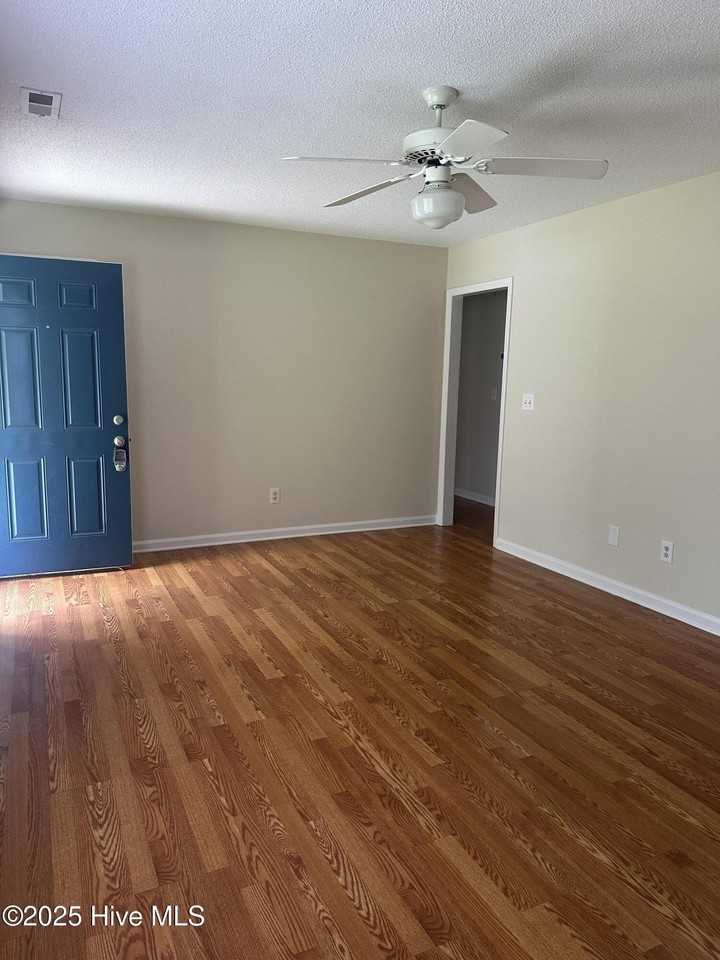 7746 Alexander Rd #C - Photo 3 of 13