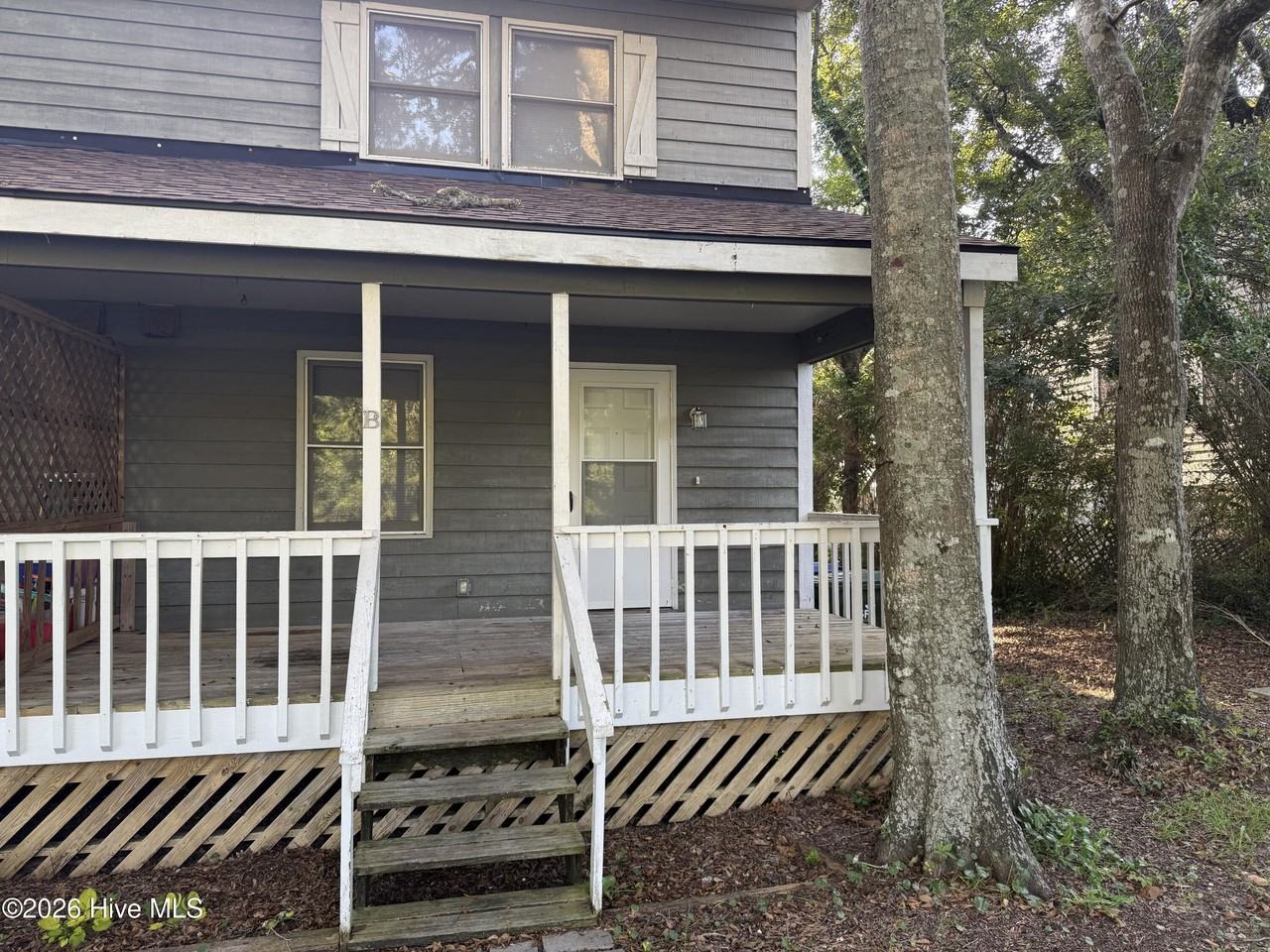 300 Lee Dr #B - Photo 2 of 17