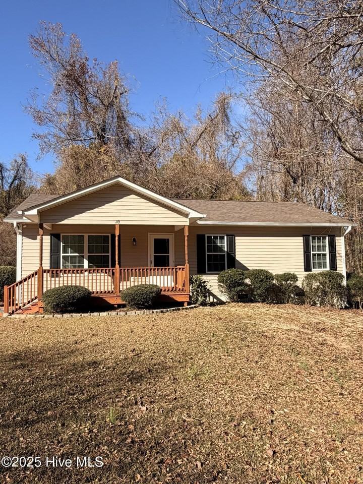 112 Madison Rd - Photo 2 of 16