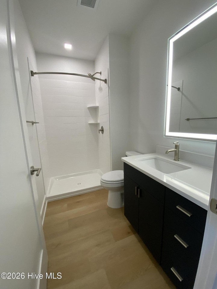 1704 Church St #206 - Photo 3 of 9