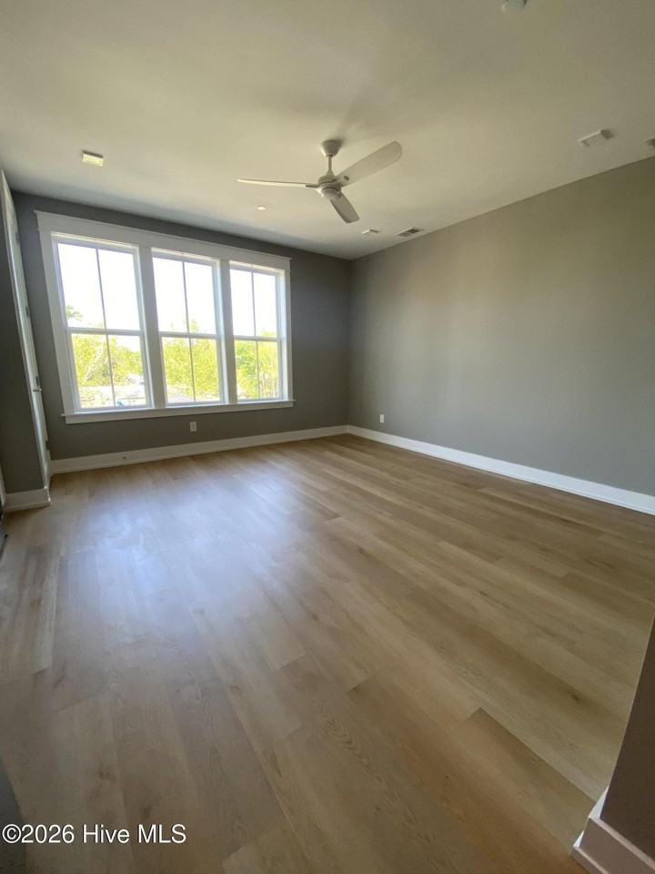 1704 Church St #206 - Photo 4 of 9