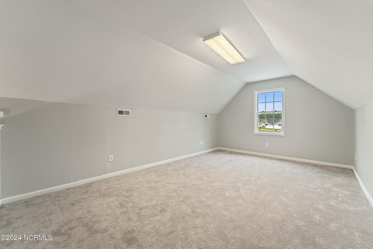 106 Cona Ct - Photo 4 of 24