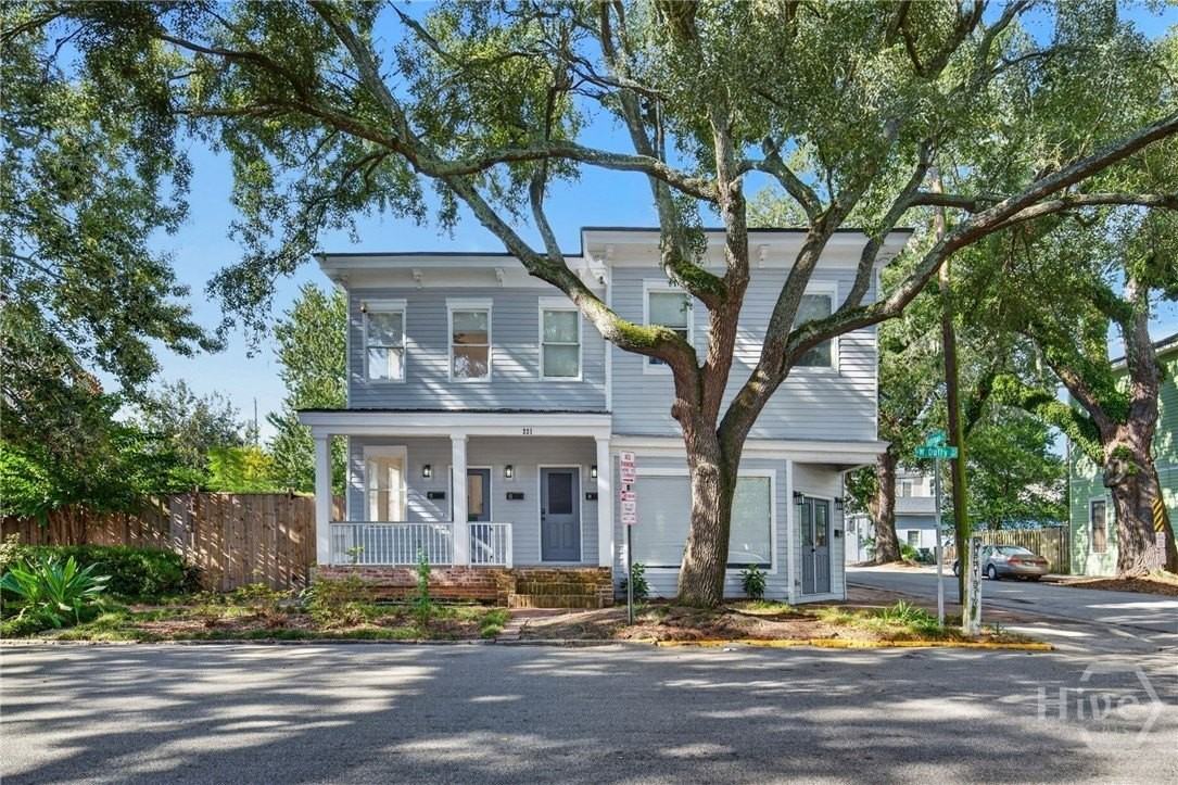 221 W Duffy St #A - Photo 2 of 42