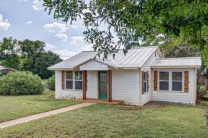 featured image of 1109 Hickory St