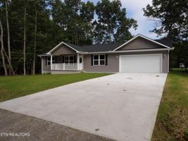 featured image of 707 Oneida Ln