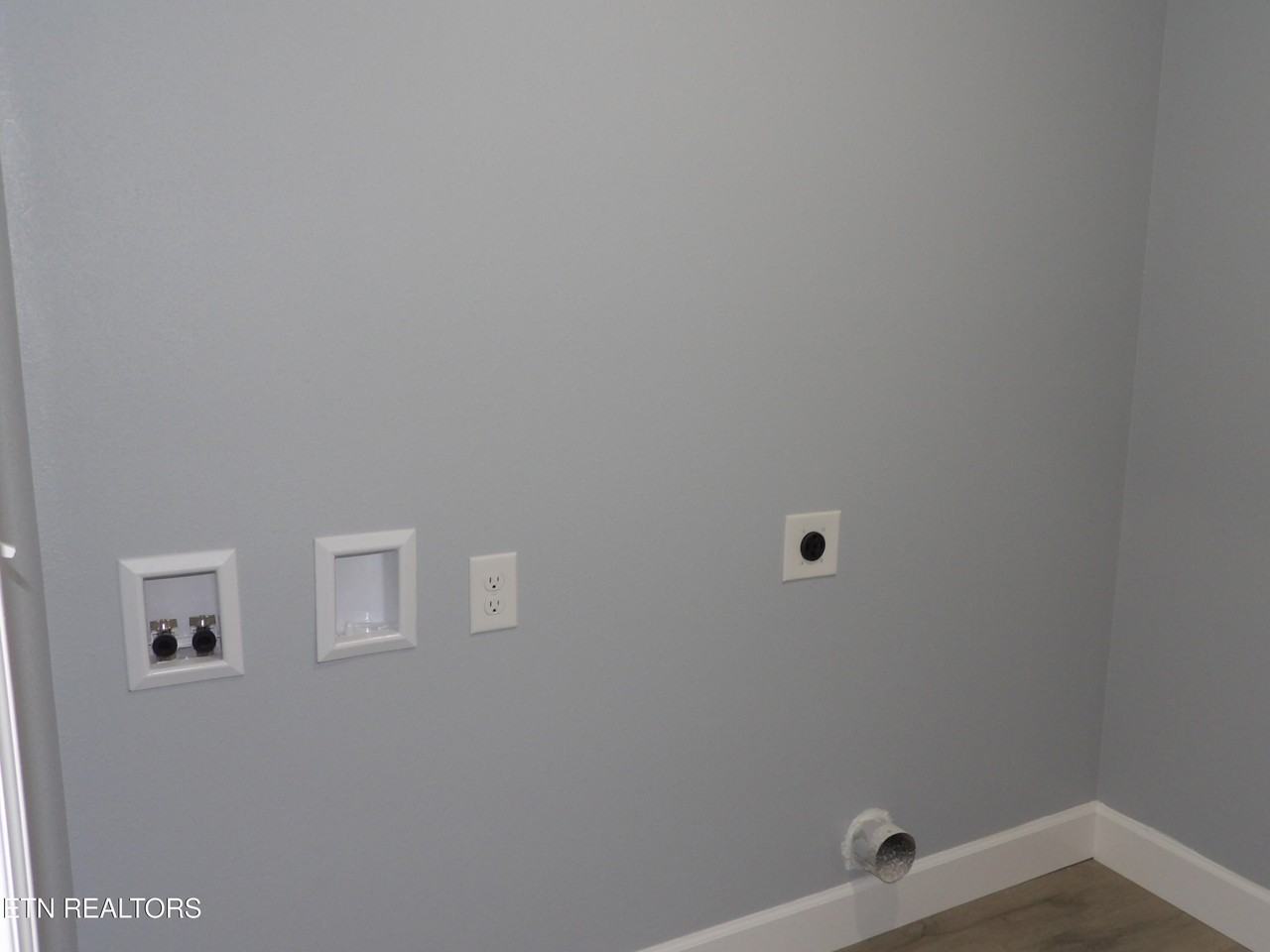 707 Oneida Ln - Photo 7 of 26