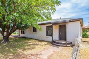 featured image of 305 E Lubbock St