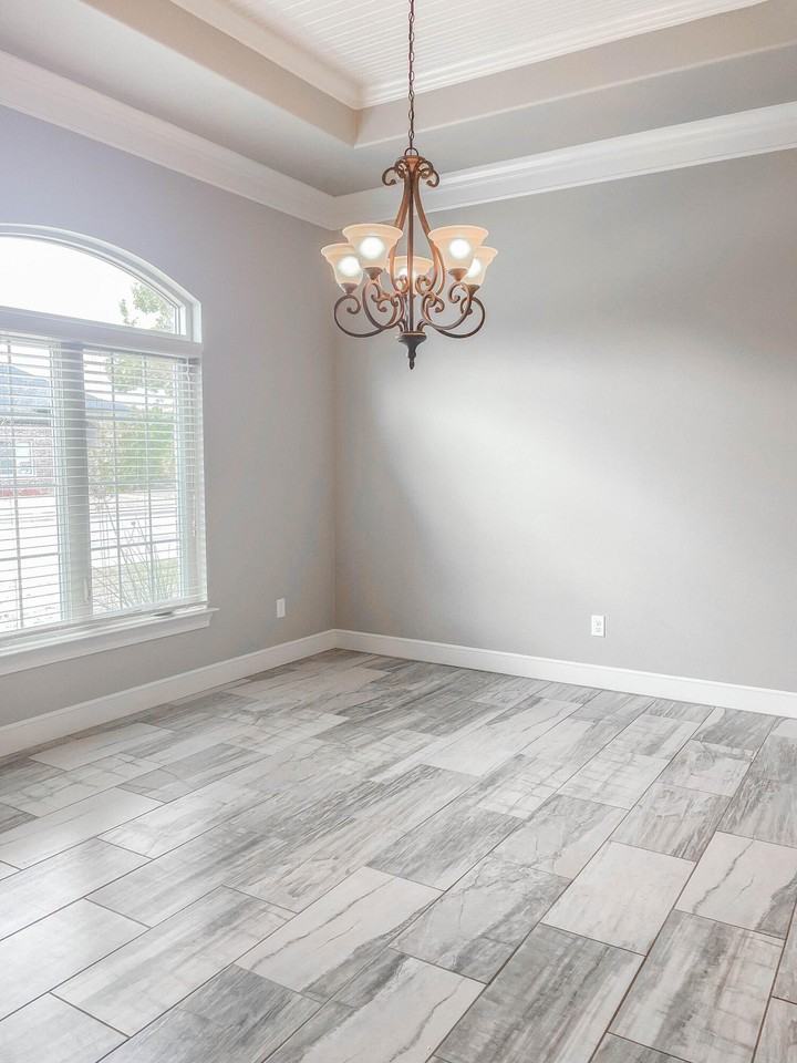 11003 Granby Ave - Photo 3 of 18