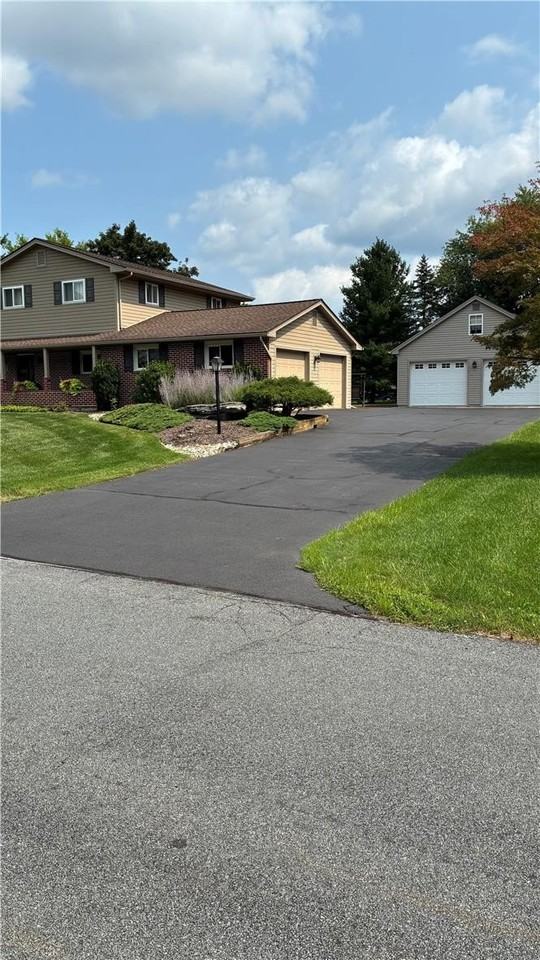 145 Elm Rd - Photo 2 of 8