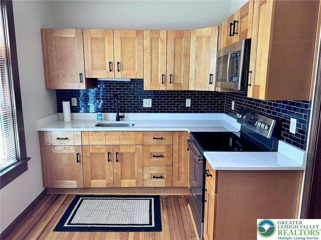 843 Main St - Photo 4 of 18