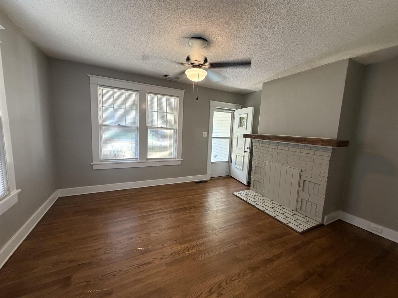 3676 Kearney Ave - Photo 5 of 12