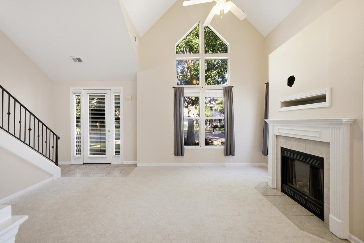 1277 Island Pl E - Photo 7 of 29