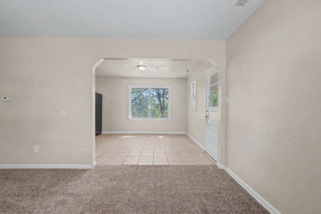1121 Cooper Ave #201 - Photo 6 of 28