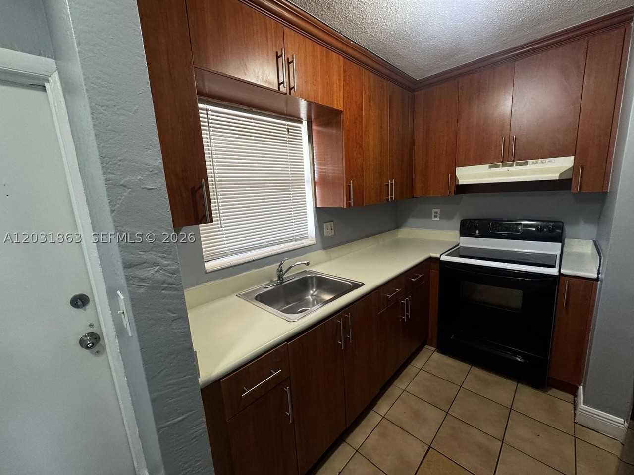 4061 N Dixie Hwy #28 - Photo 3 of 14