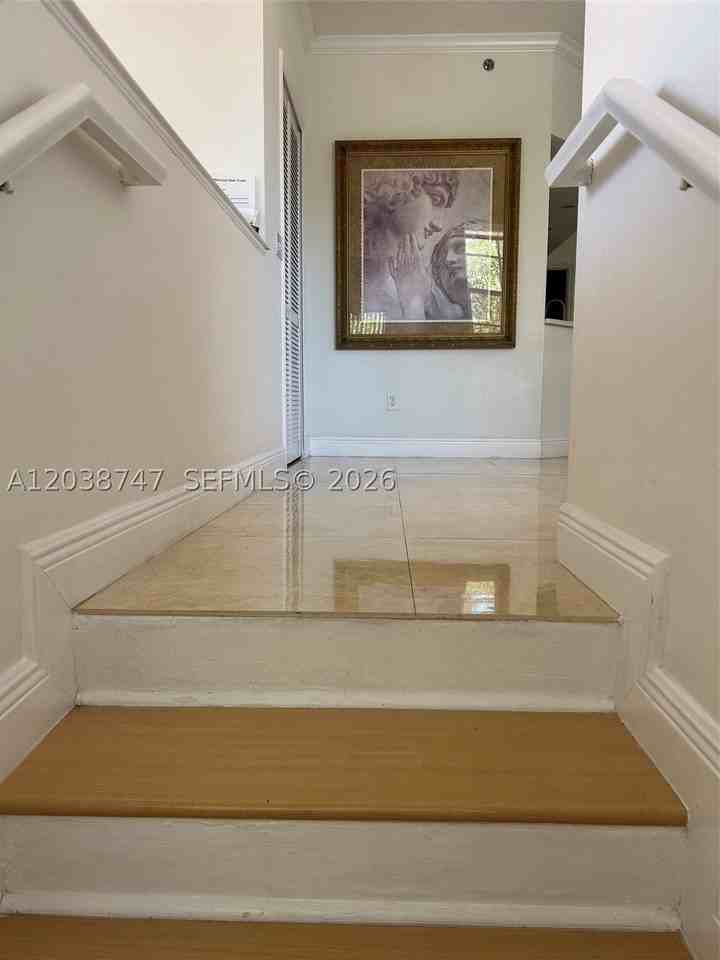 3125 Ne 184th St - Photo 4 of 44
