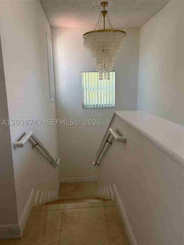 3125 Ne 184th St - Photo 7 of 44