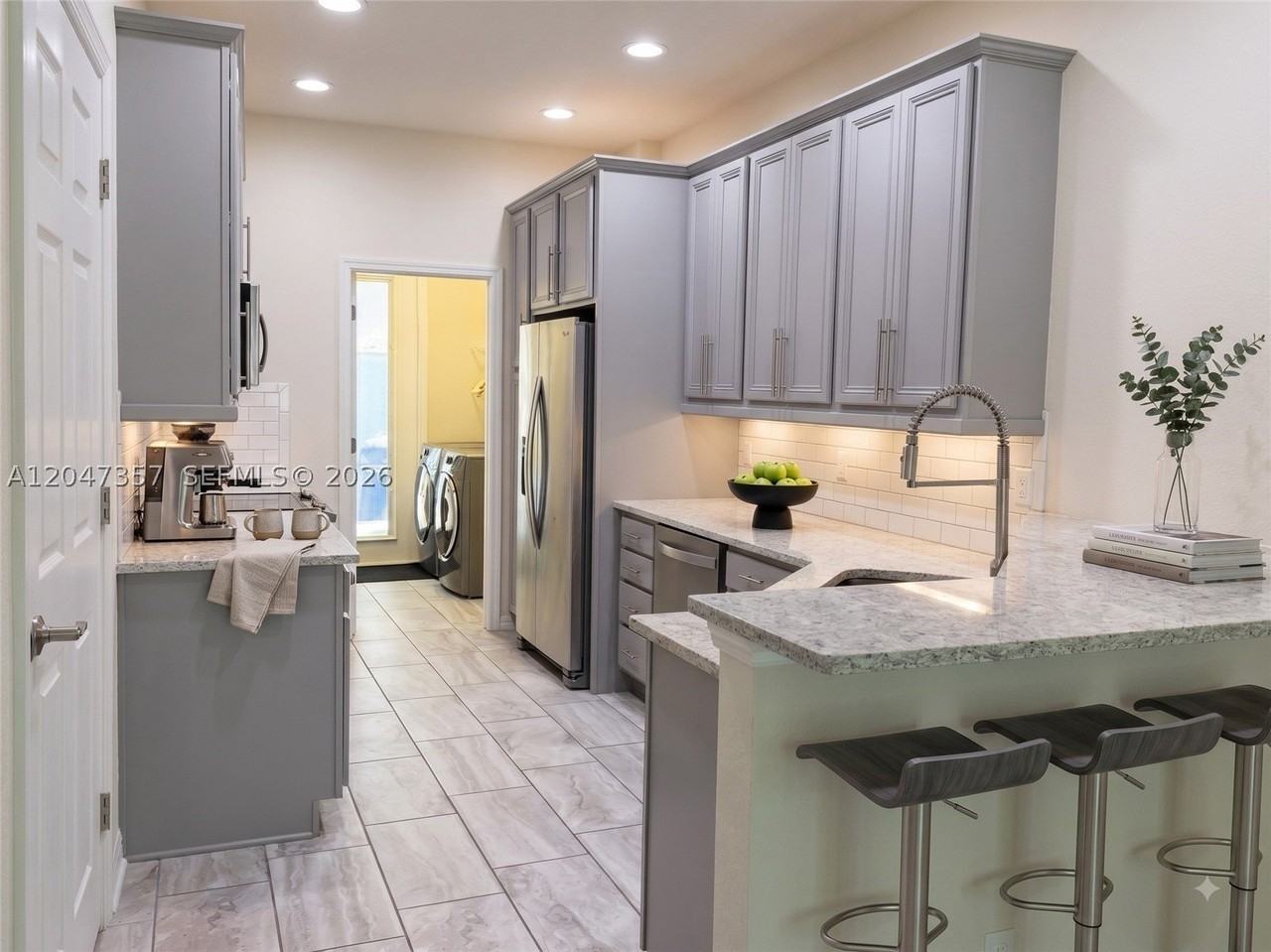 4022 Long Leaf Ln #4022 - Photo 3 of 18