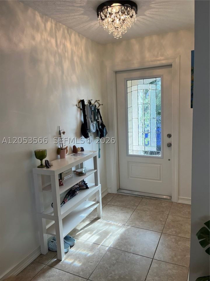 14419 Sw 142nd Ct - Photo 3 of 19