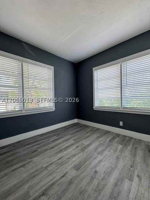 820 Se 12th St #1 - Photo 7 of 10