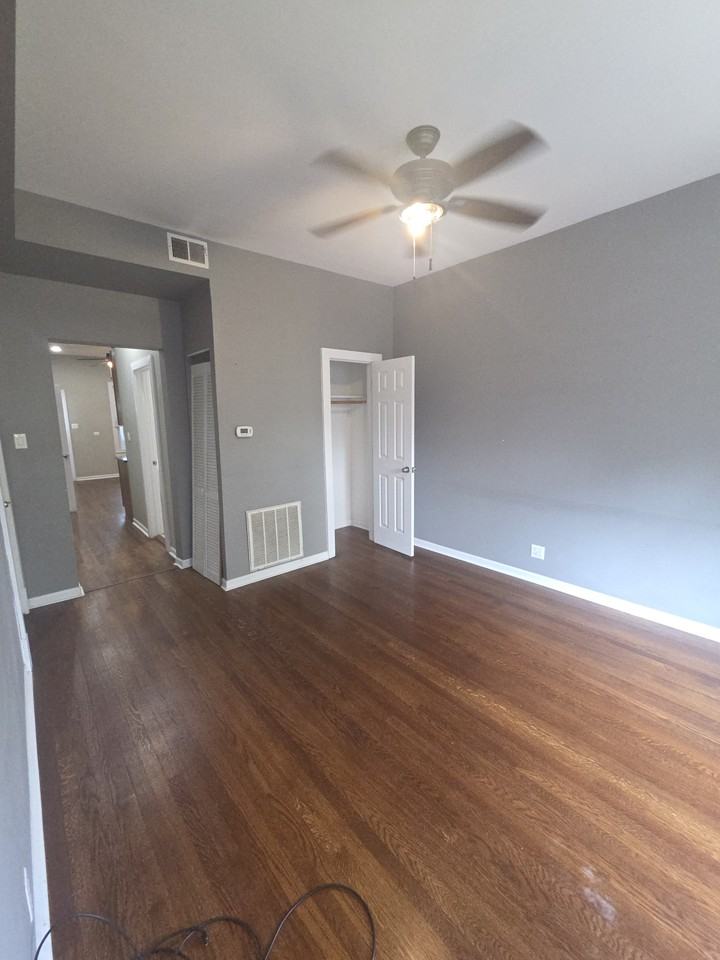 1332 W Barry Ave #2 - Photo 5 of 13