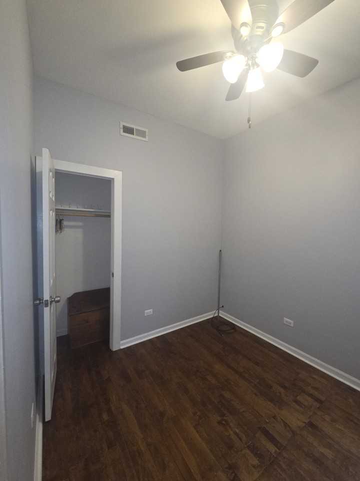 1332 W Barry Ave #2 - Photo 6 of 13