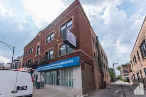 featured image of 3409 W Fullerton Ave