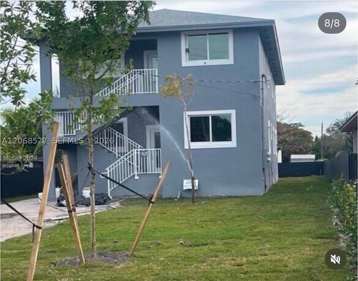 1961 Nw 25th Ave #1 - Photo 4 of 4