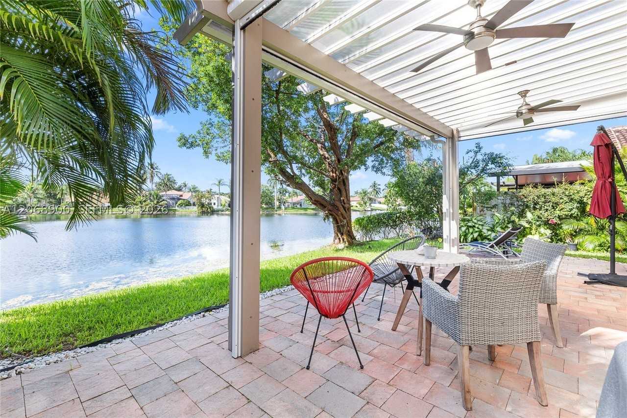 12614 Nw 12th Ct - Photo 2 of 39