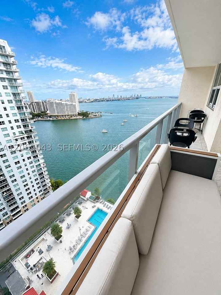1155 Brickell Bay Dr #2504