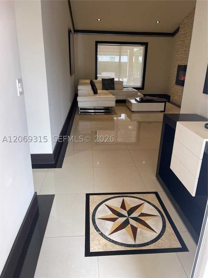 6790 Sw 105th Ave - Photo 5 of 50