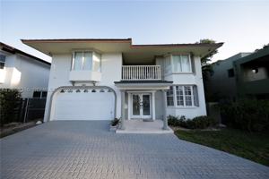 featured image of 1230 Ne 89th St
