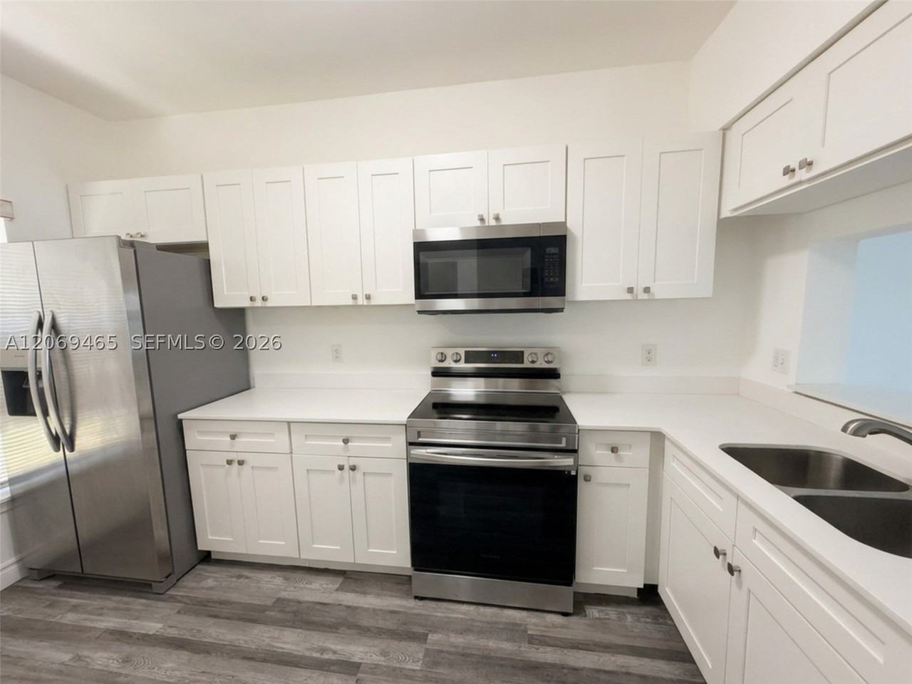 3152 Sw 49th St #126 - Photo 4 of 12