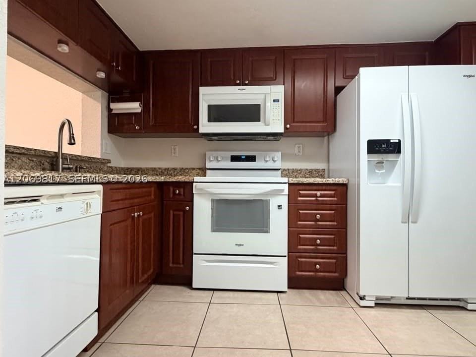 721 Sw 113th Way #721 - Photo 4 of 13