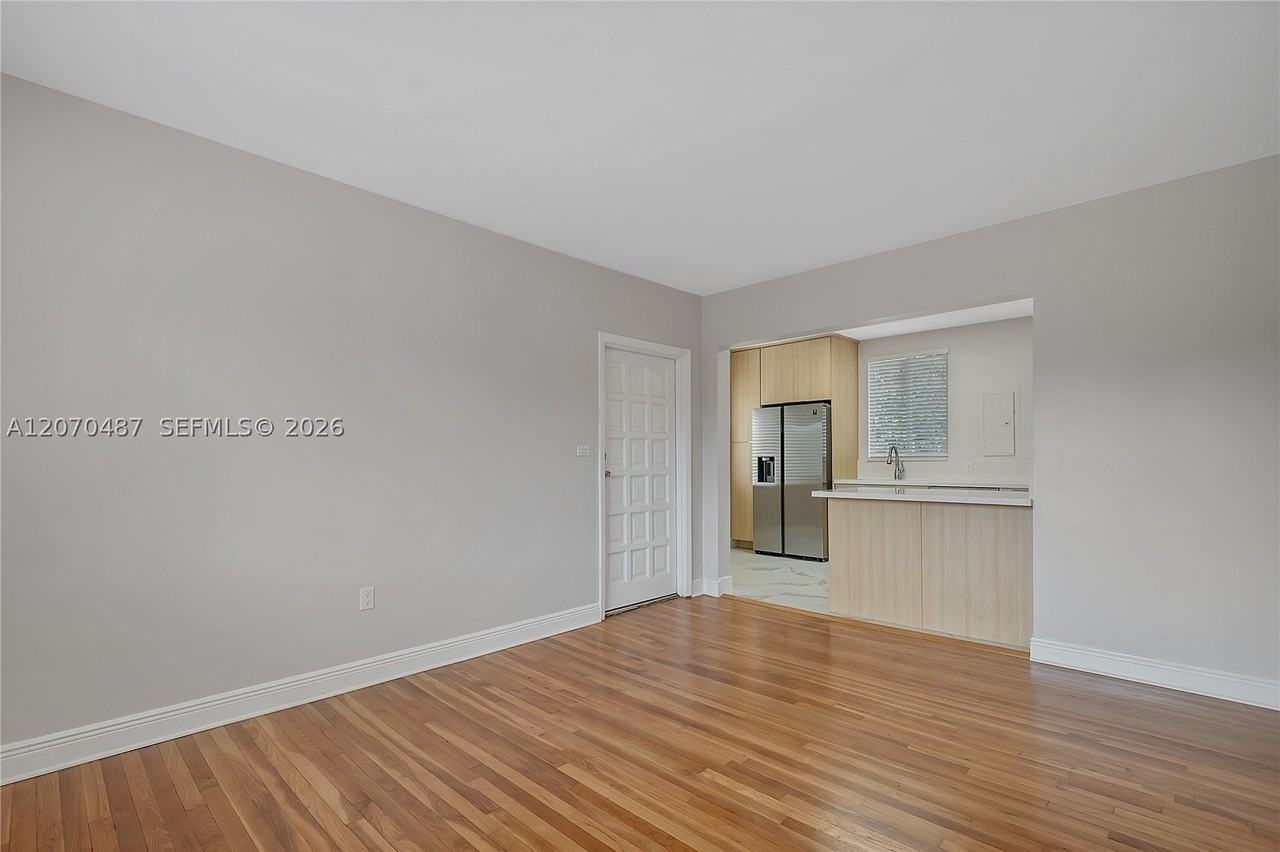 3783 Sw 27th St #0 - Photo 4 of 21