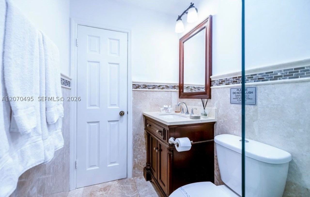 12440 Sw 207th Ter - Photo 5 of 28